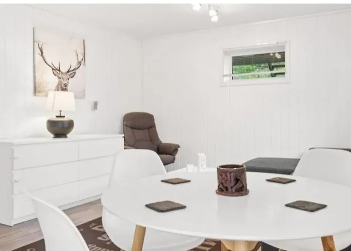 Apartmán Lovely 1 Bedroom Downstairs With Free Parking Place